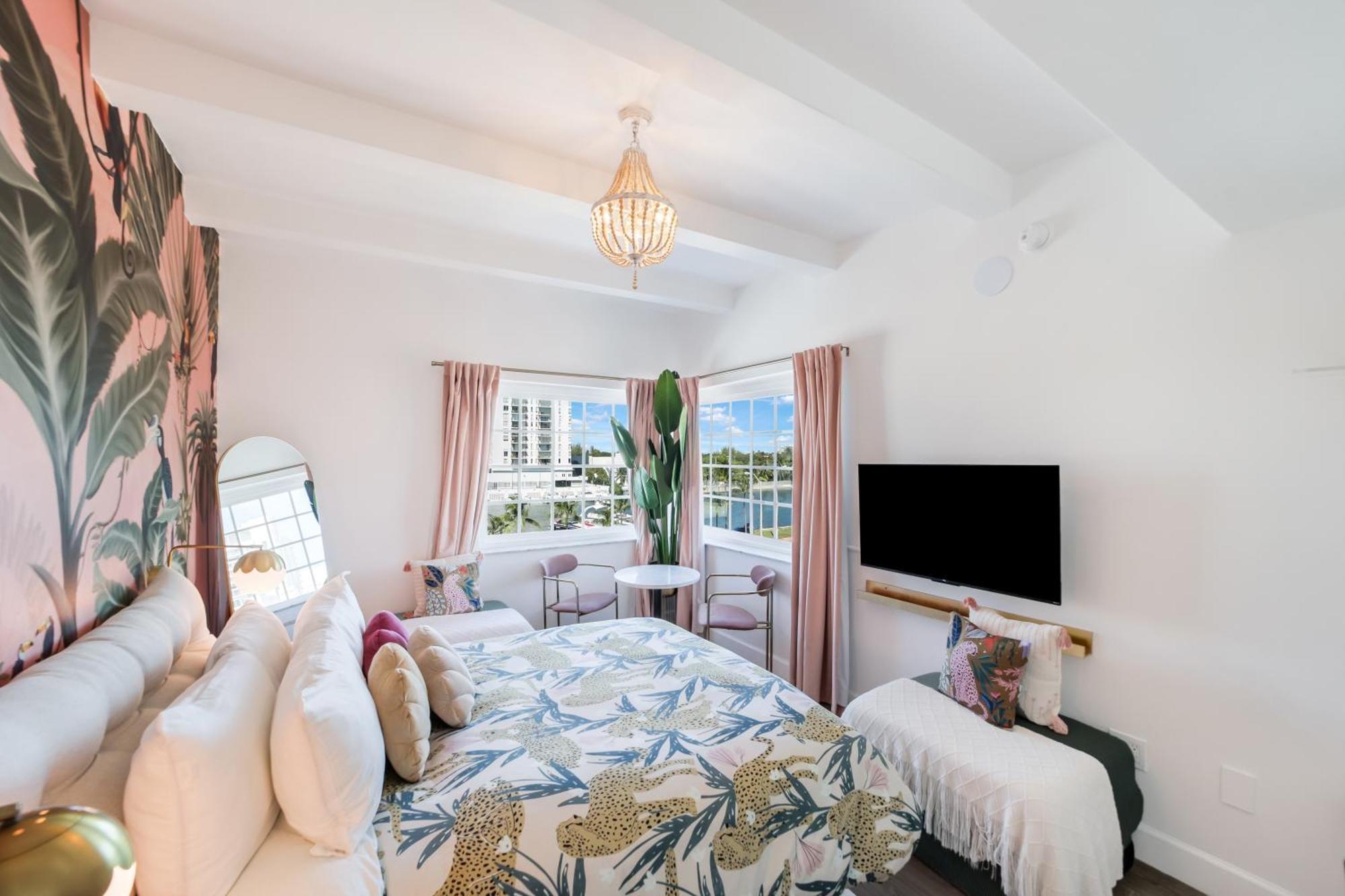 Ocean Spray Hotel Miami Beach Extérieur photo