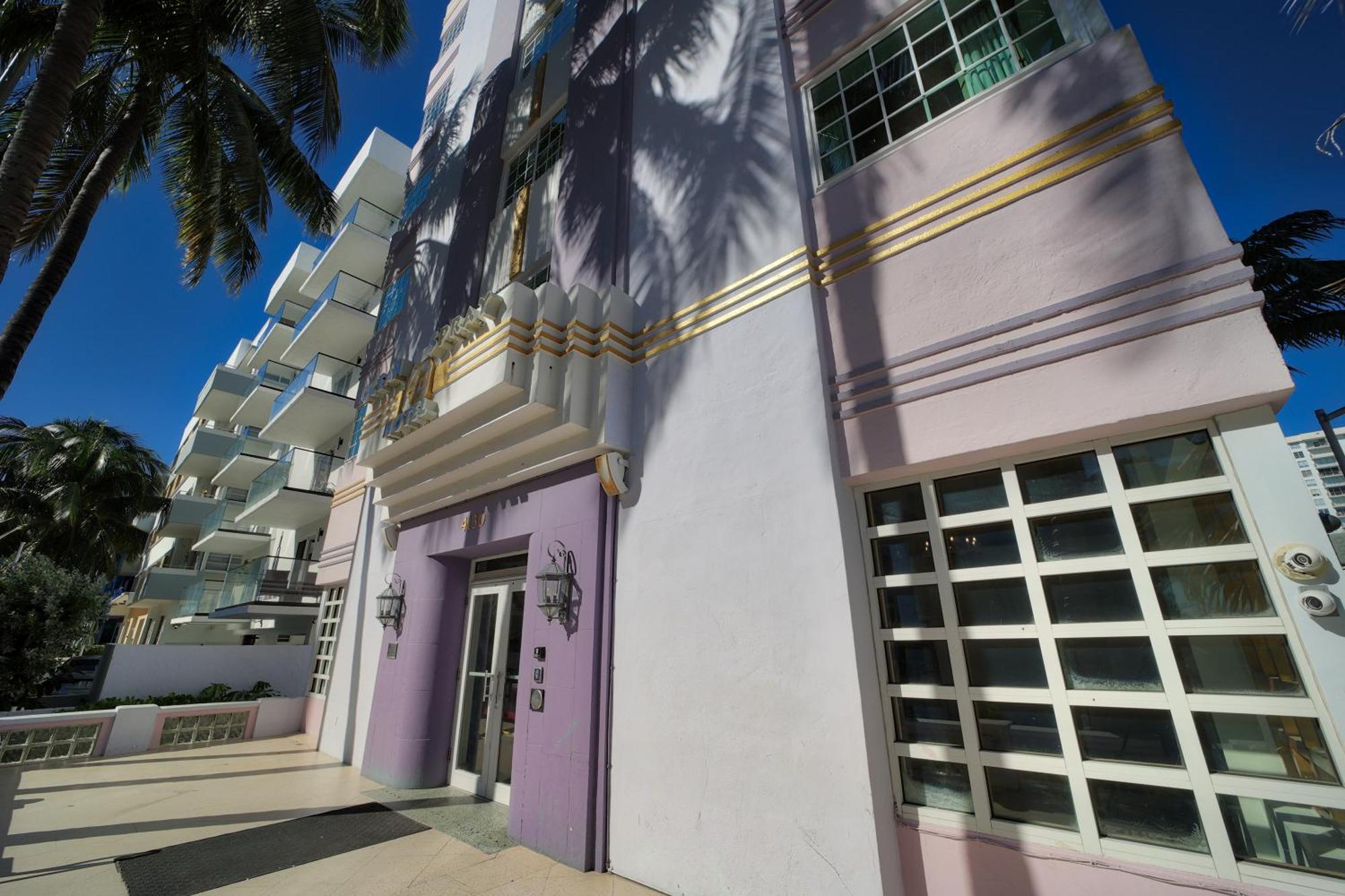 Ocean Spray Hotel Miami Beach Extérieur photo