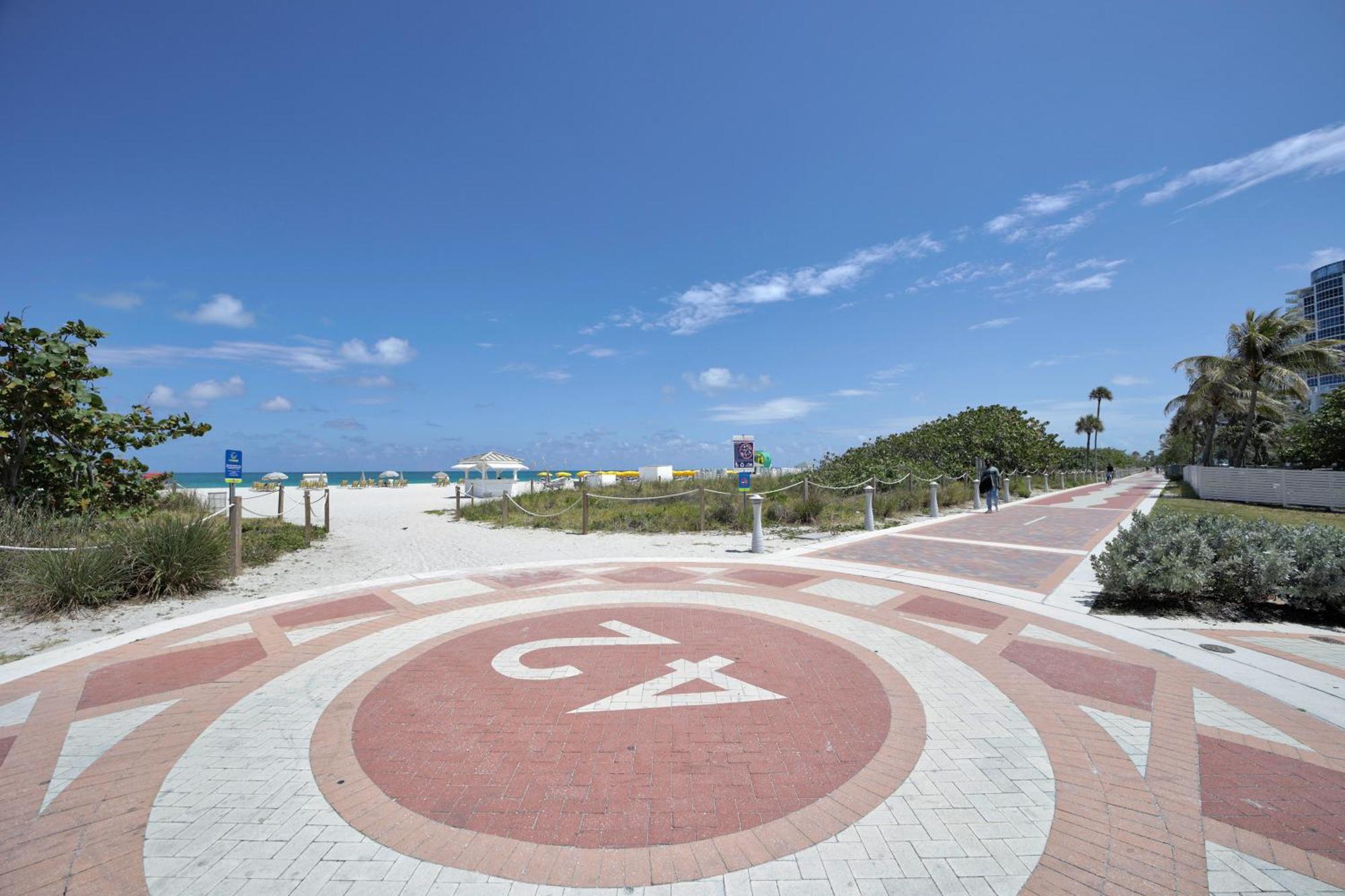 Ocean Spray Hotel Miami Beach Extérieur photo