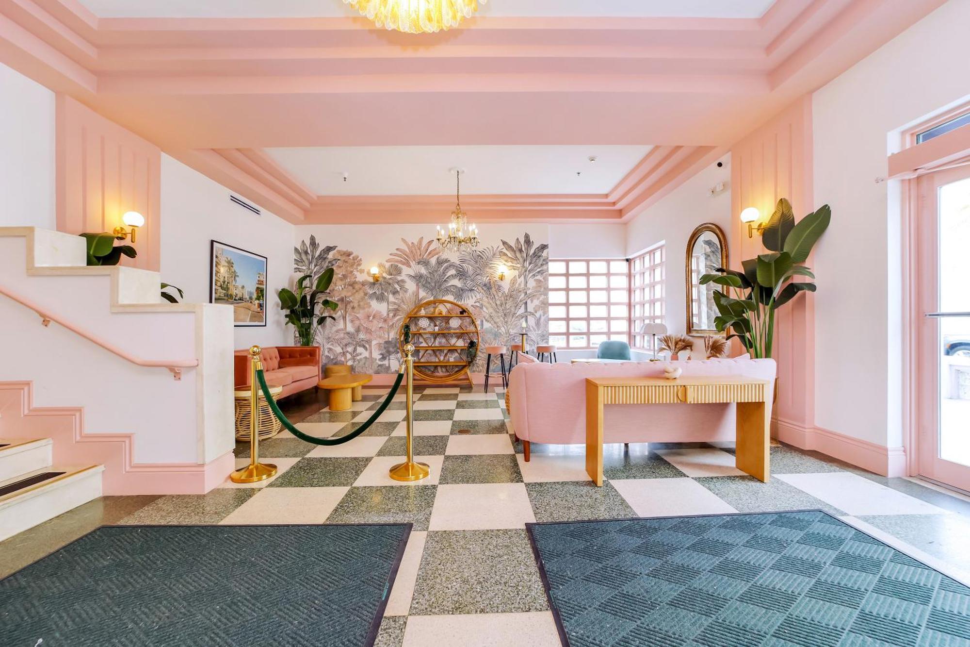 Ocean Spray Hotel Miami Beach Extérieur photo