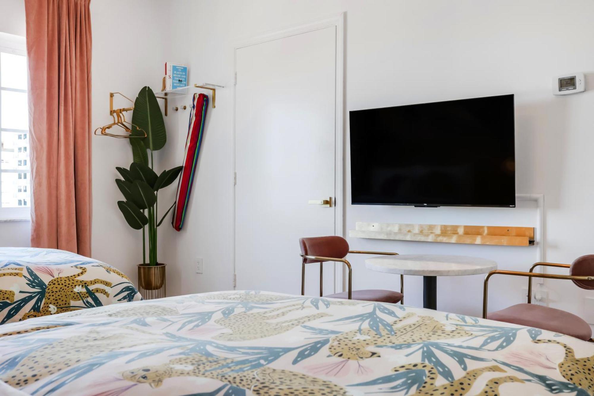 Ocean Spray Hotel Miami Beach Extérieur photo