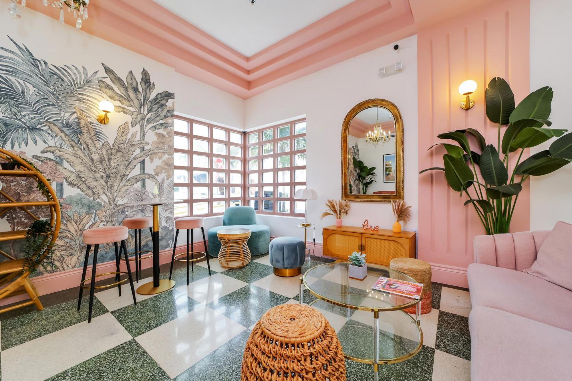 Ocean Spray Hotel Miami Beach Extérieur photo
