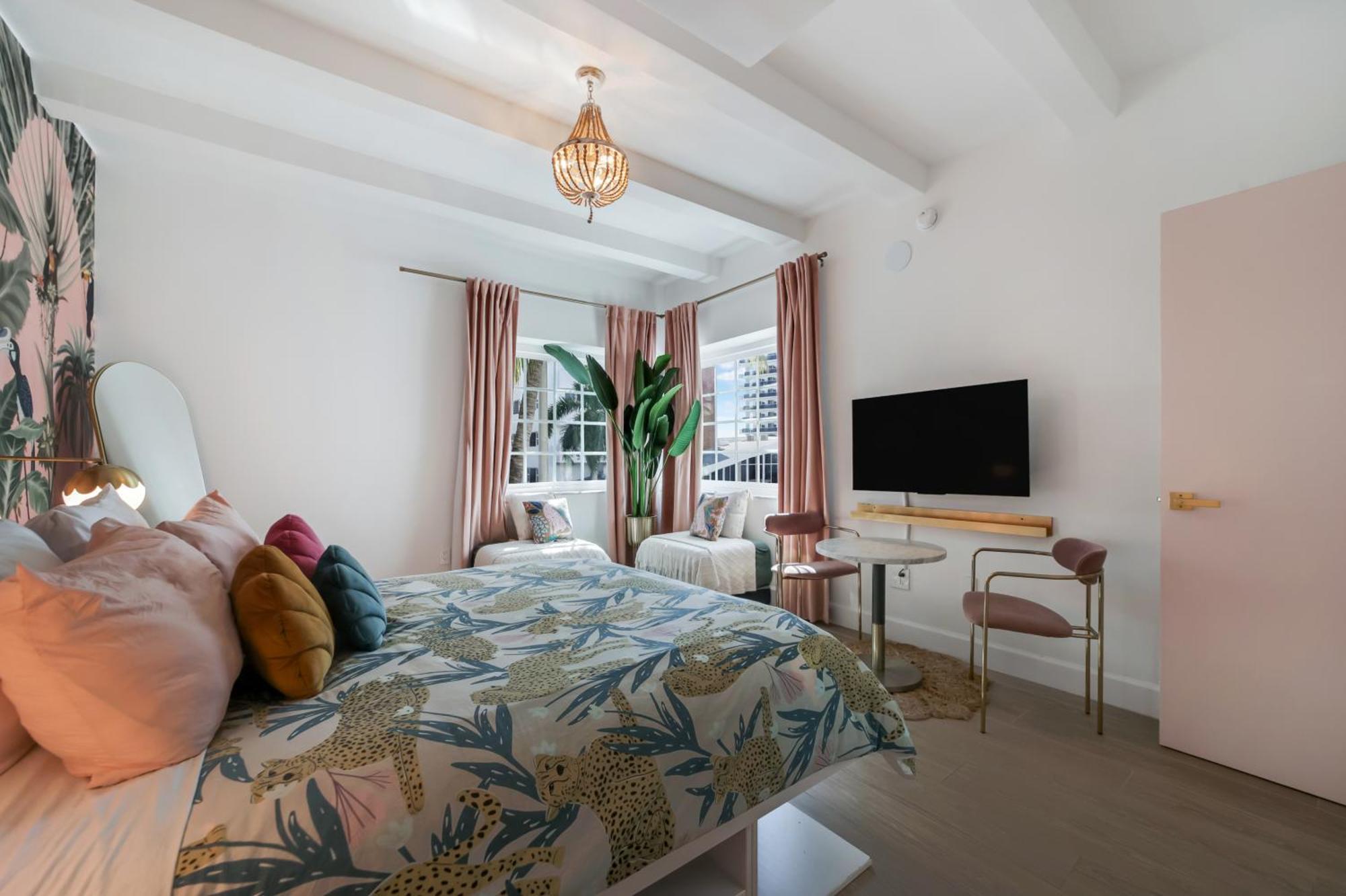 Ocean Spray Hotel Miami Beach Extérieur photo