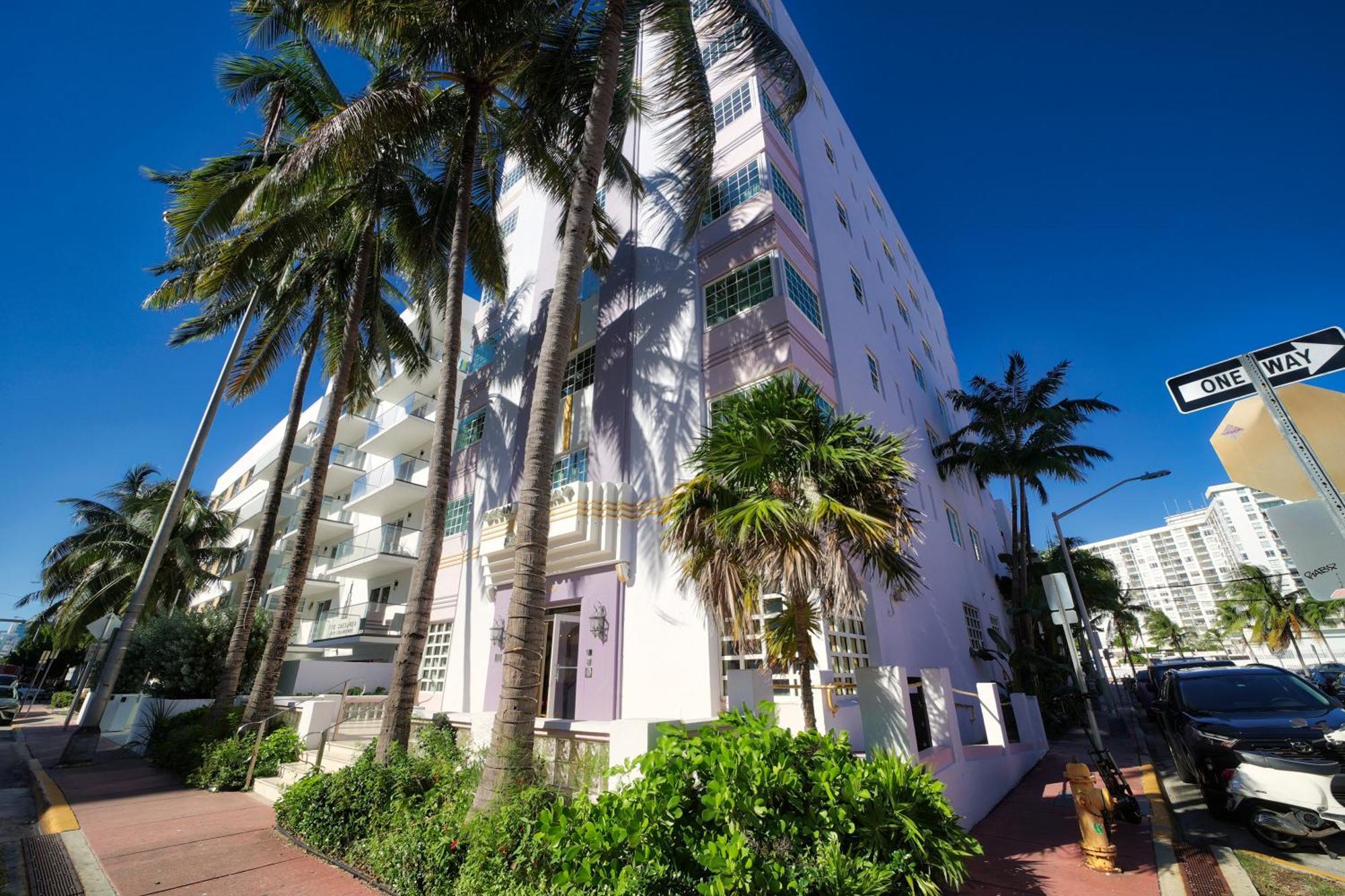 Ocean Spray Hotel Miami Beach Extérieur photo